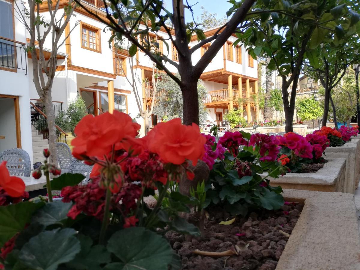 Woo Town Suites Antalya Exteriör bild