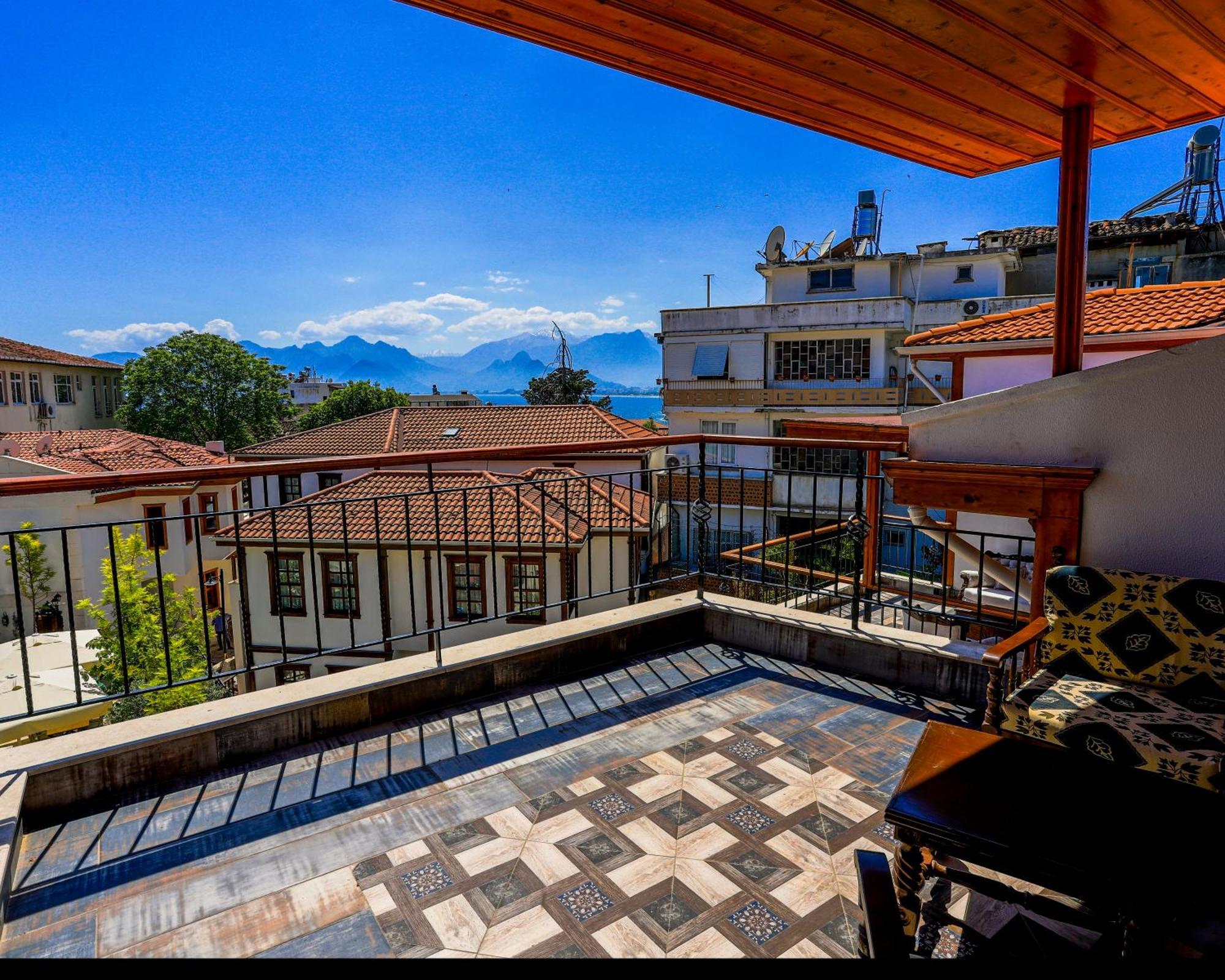 Woo Town Suites Antalya Exteriör bild