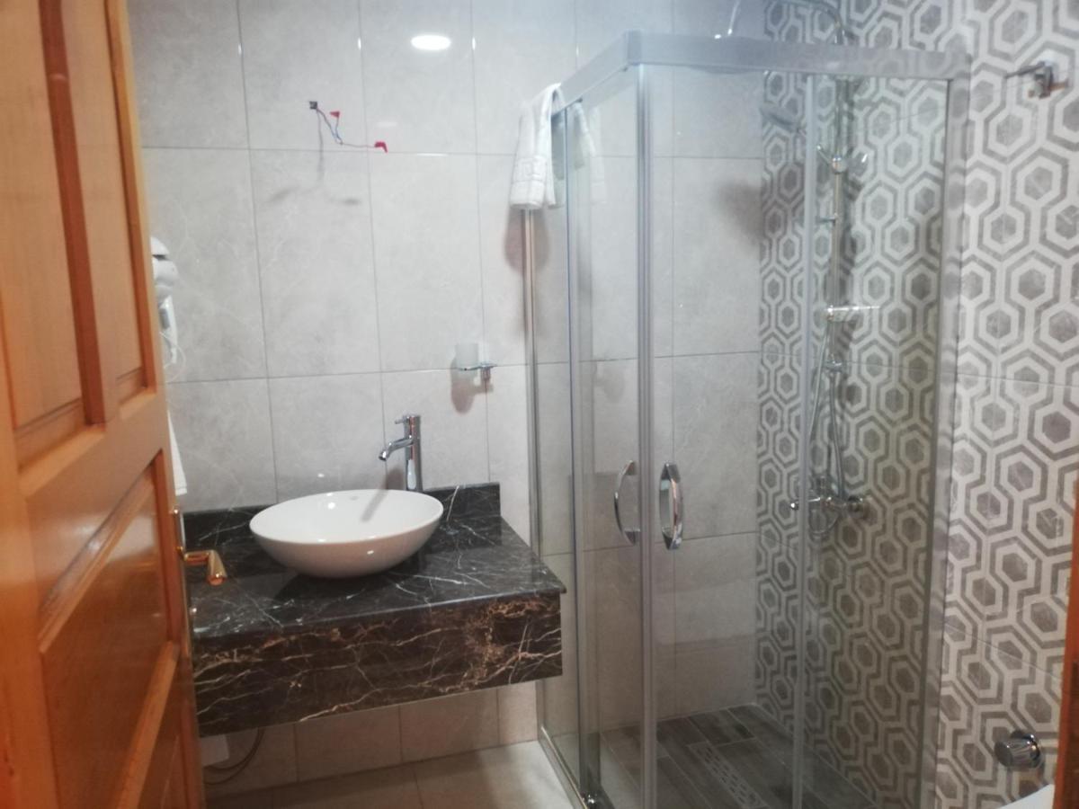 Woo Town Suites Antalya Exteriör bild