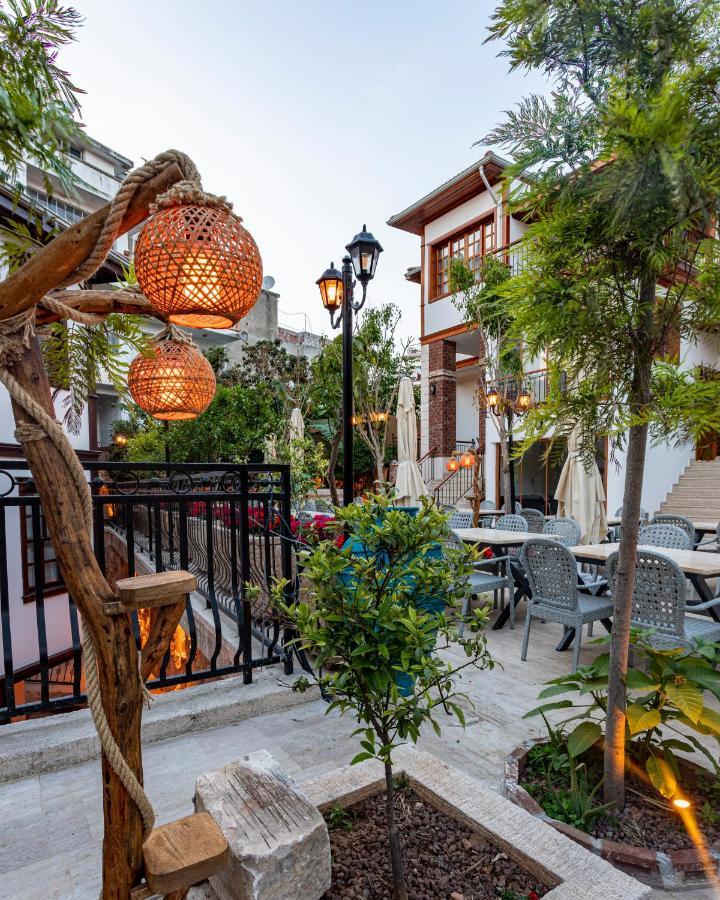 Woo Town Suites Antalya Exteriör bild