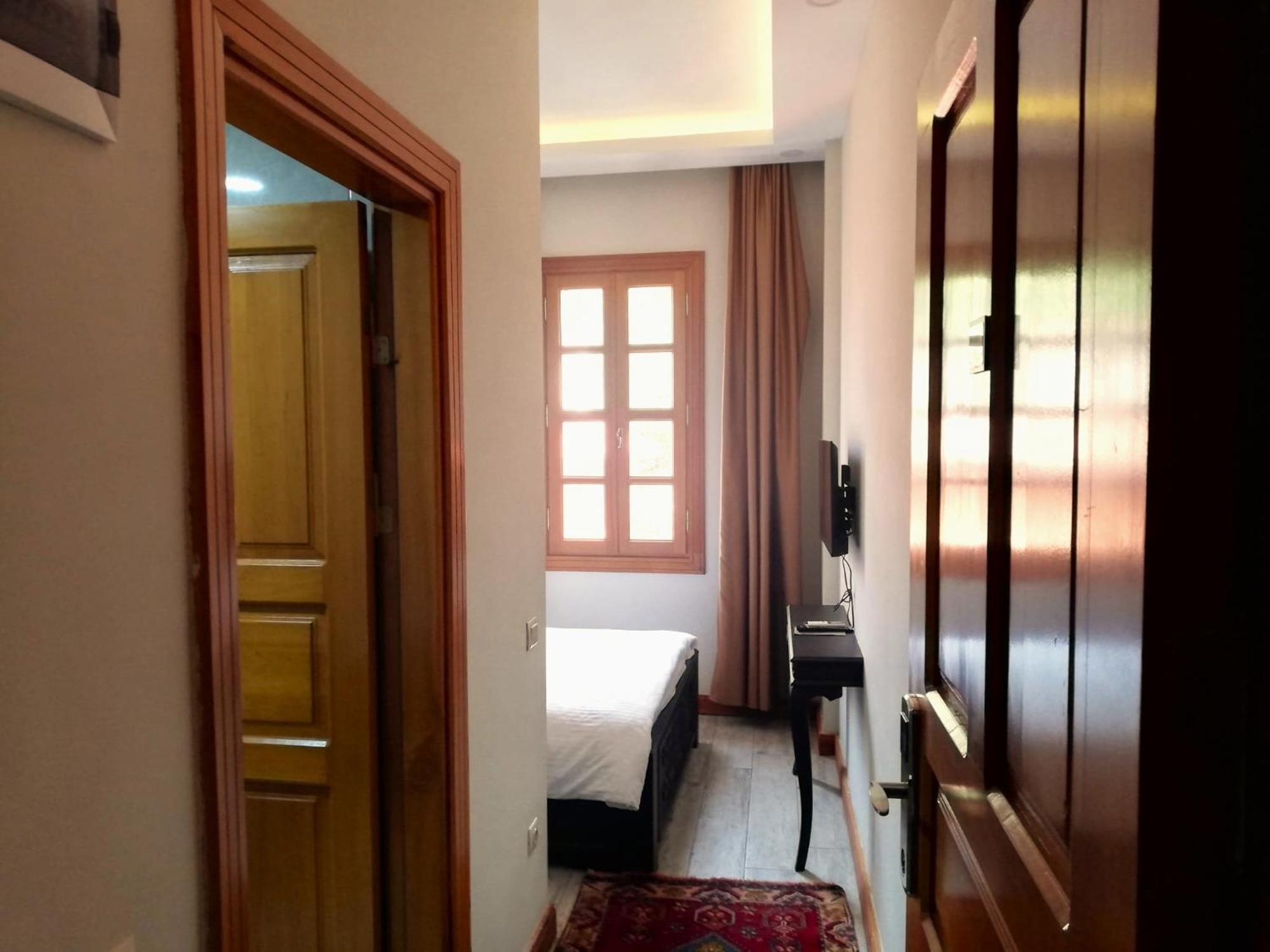 Woo Town Suites Antalya Exteriör bild